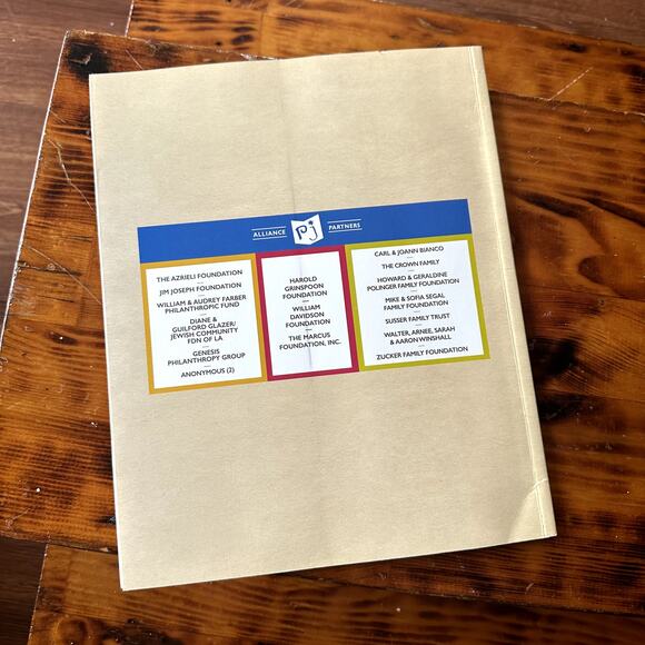 PJ Library Baxter The Pig Who Wanted To Be Kosher Jewish Paperback Book - Picture 9 of 10